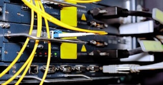 Заказать монтаж сетей в Верхней Пышме. Обслуживание ПК, ремонт от 308 руб